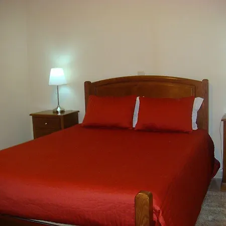Residencia Santa Marta 3* تومار